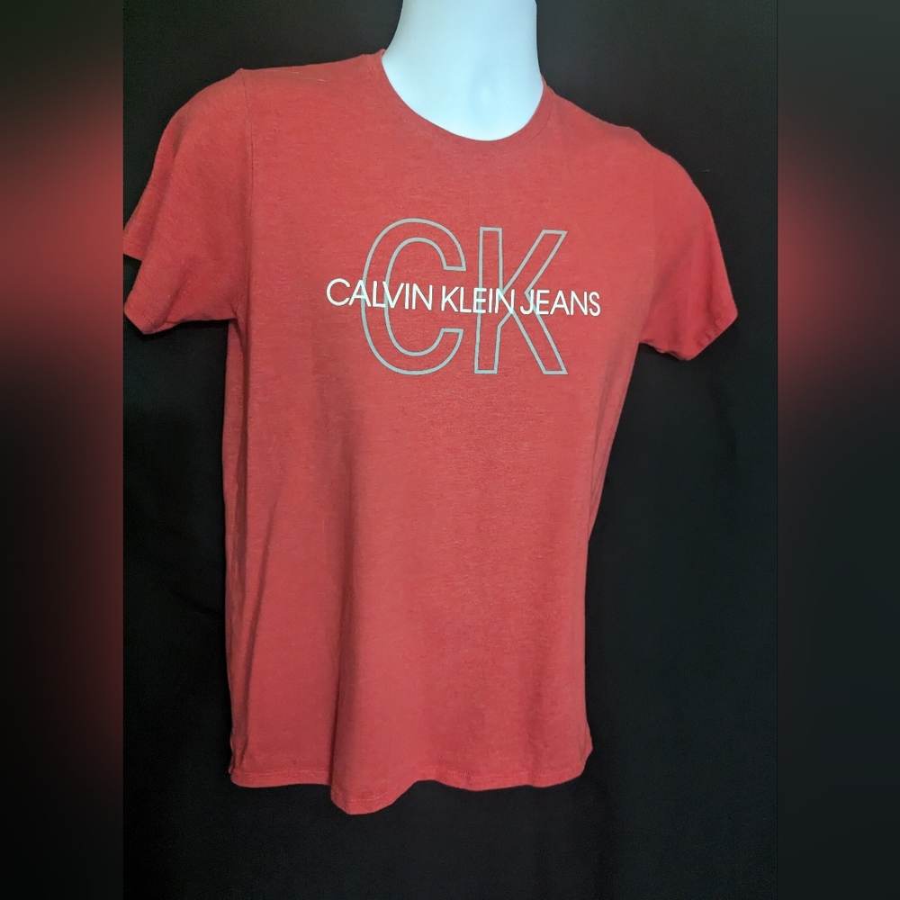 Calvin Klein Jeans Boys L/size 14-16 T-shirt. Heather Red color